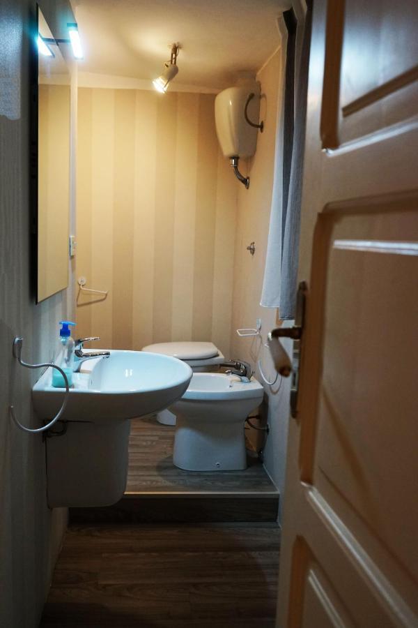 Dante'S Room By Apulia Accommodation Bari Exterior photo